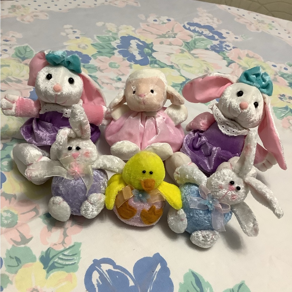 Dan Dee Easter Bunny Rabbit Plush Lot of 2